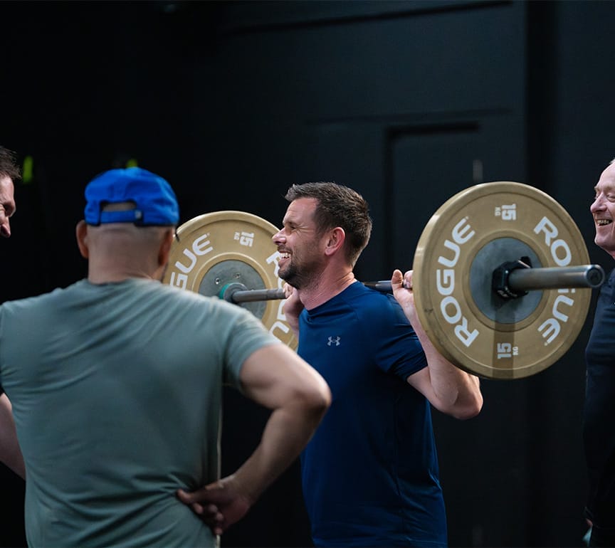 Wijze lessen 2 Man lifting weights at CrossFit Alkmaar
